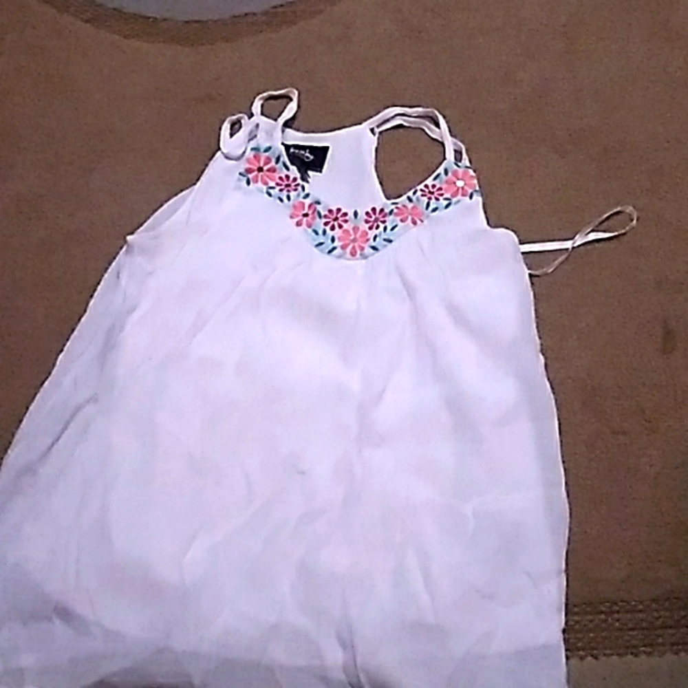 White lace flower tank